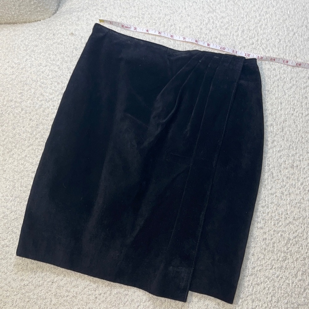 Vintage Evan Davies genuine silky pig leather suede black wrap skirt size 6